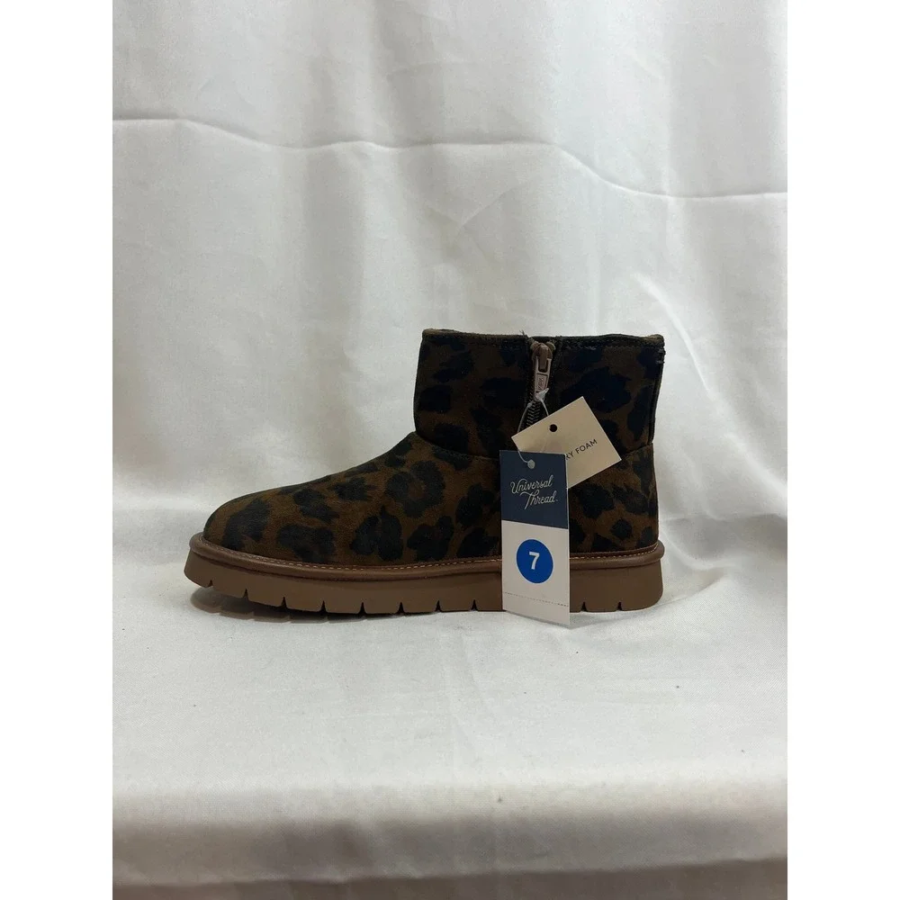 Universal Thread Womens Leopard Print Ankle Boots Brown Zip Memory Foam Size 7